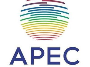 專業翻譯服務 承攬筆譯、口譯、同聲傳譯及蓋章業務